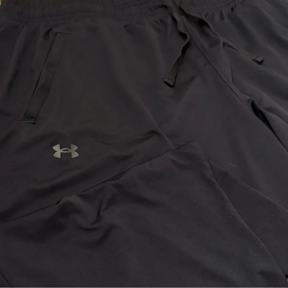 Under Armour | Women’s Tech Pants - Picture 2 of 4